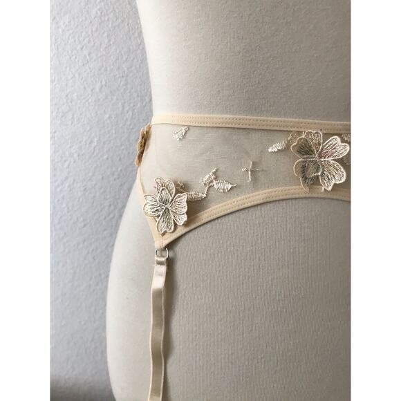 No Brand Lingerie Garter Belt Sheer Floral Embroidered - Picture 3 of 8